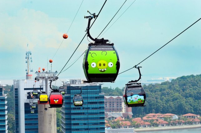Singapore-Cable-Car-Angry-Birds-Cabins